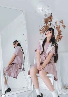 好看的欧美小姐姐头像_国产剧免费高清观看